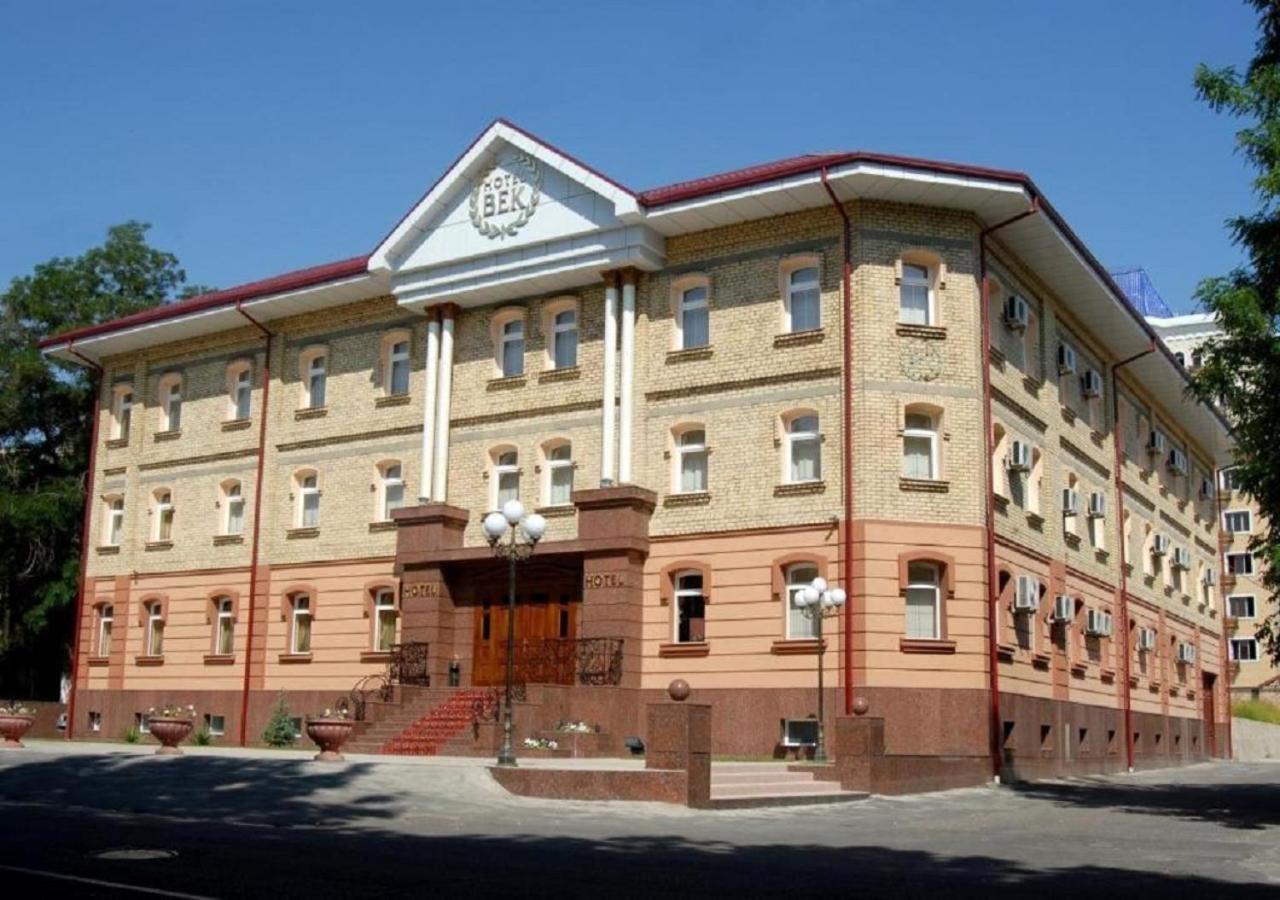 Hotel Bek Ташкент Екстериор снимка