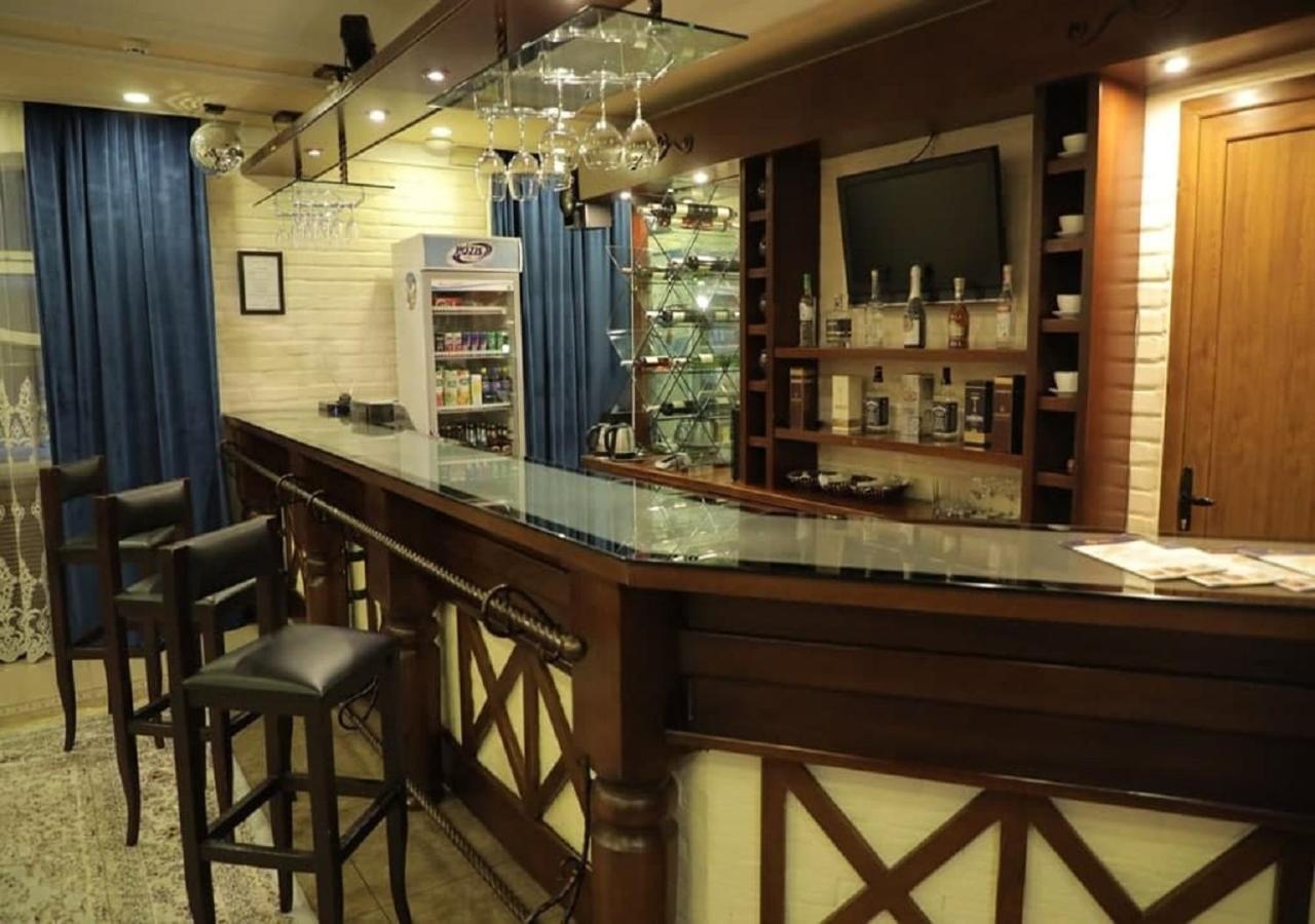 Hotel Bek Ташкент Екстериор снимка