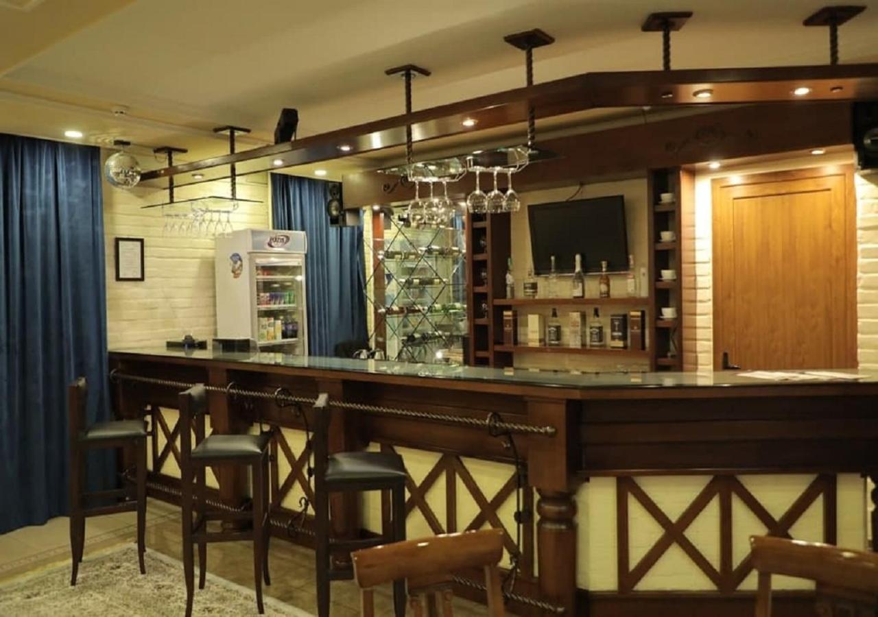 Hotel Bek Ташкент Екстериор снимка