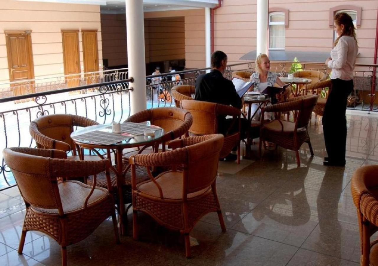 Hotel Bek Ташкент Екстериор снимка
