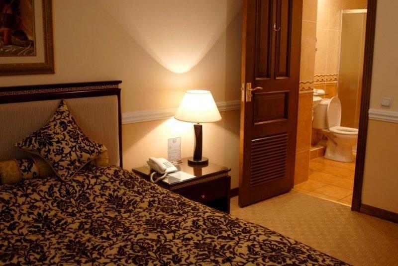 Hotel Bek Ташкент Екстериор снимка