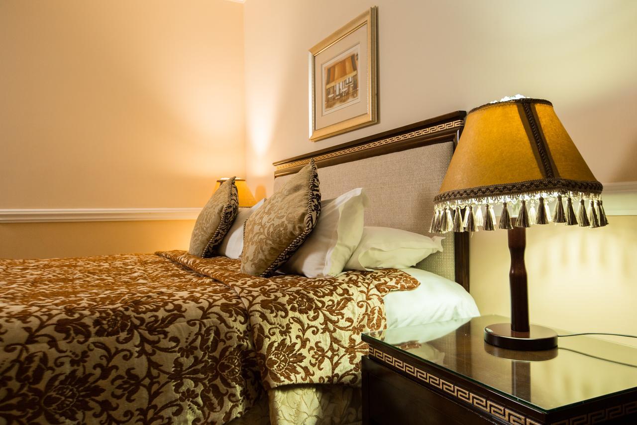 Hotel Bek Ташкент Екстериор снимка