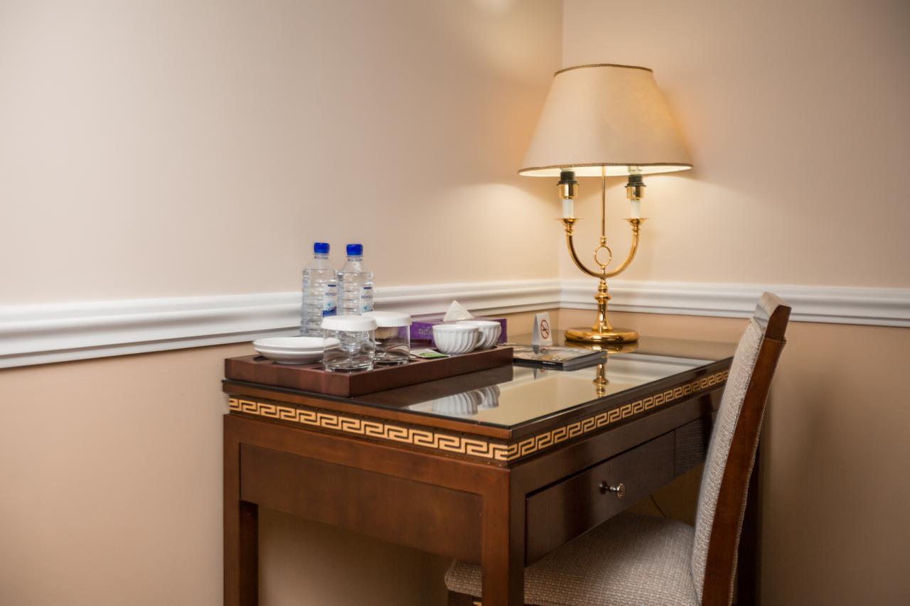 Hotel Bek Ташкент Екстериор снимка
